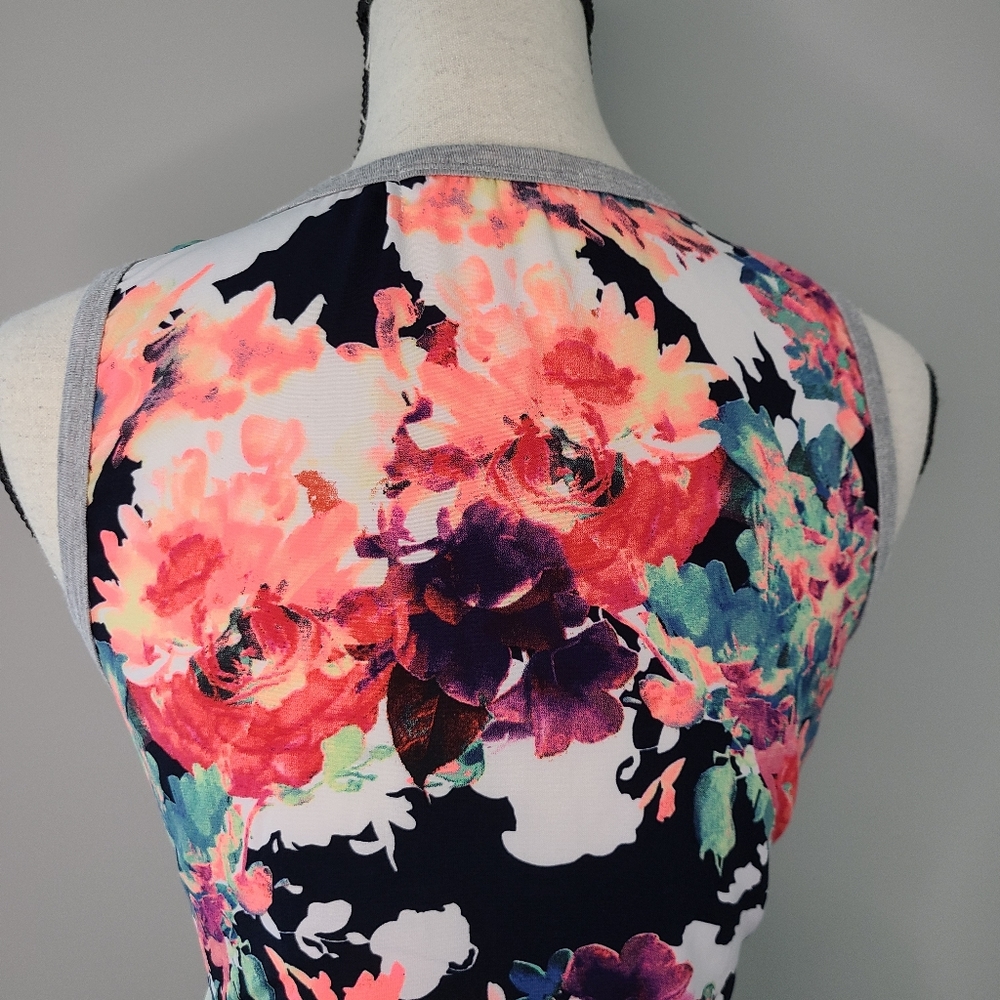 🍉 NWOT Saved by the Dress Floral Tank Top Medium - Picture 3 of 4
